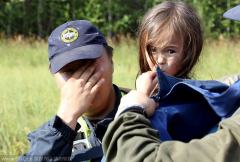 俄3岁女孩被困森林11天:宠物狗认出路引人来救