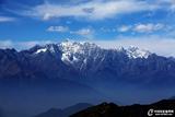 荥经县牛背山云海雪山