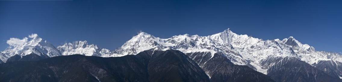 德钦梅里雪山.