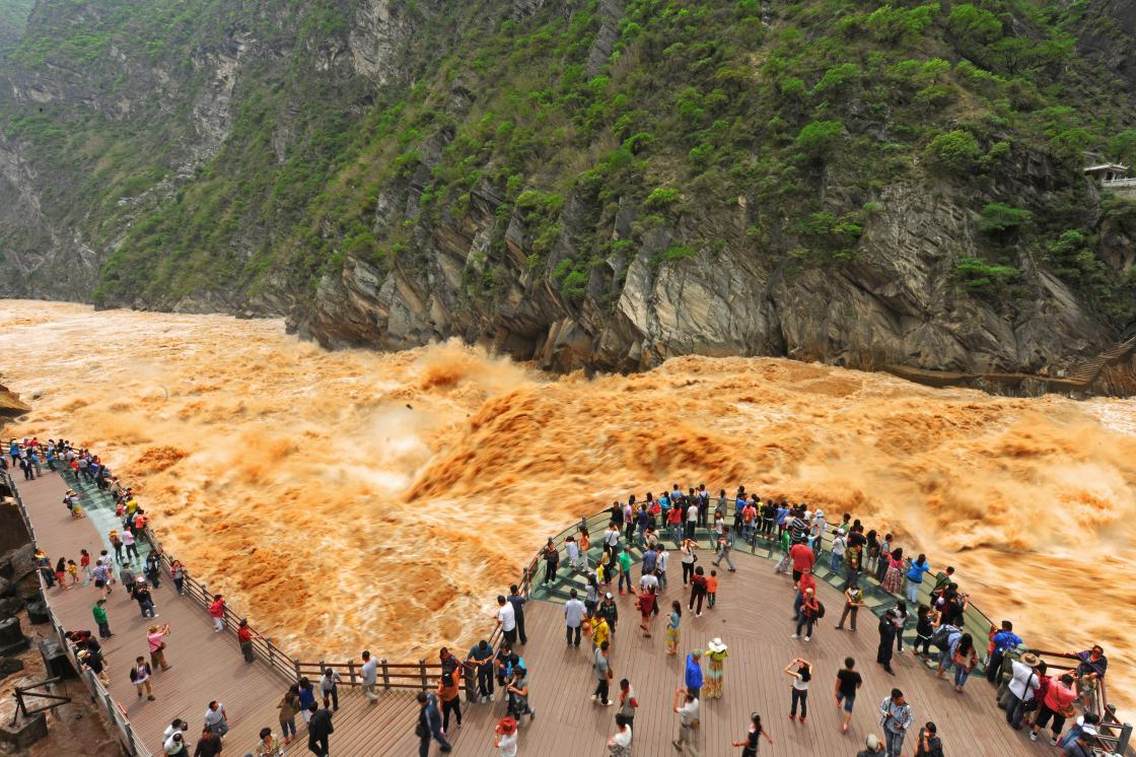 云南省迪庆州虎跳峡