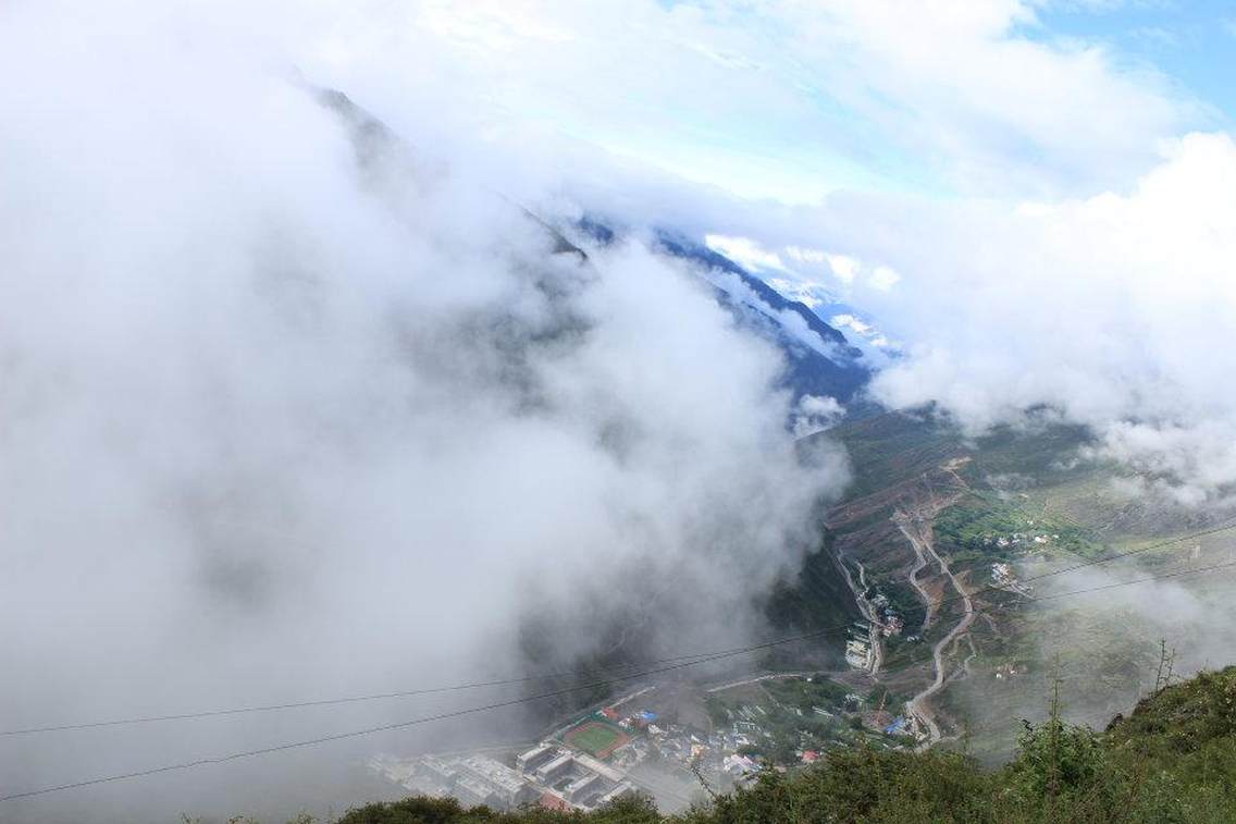 鸟瞰德钦县