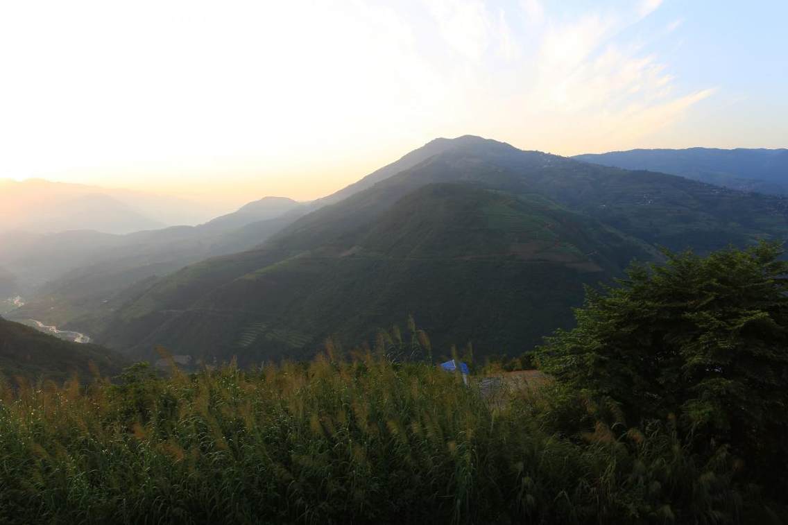 云南省龙陵县松山远景