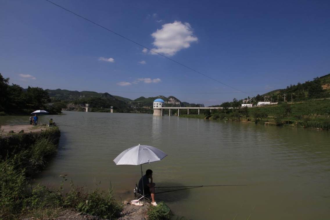 娄山关镇小西湖景区