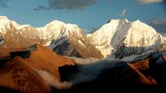 《贡嘎雪山》贡嘎山（