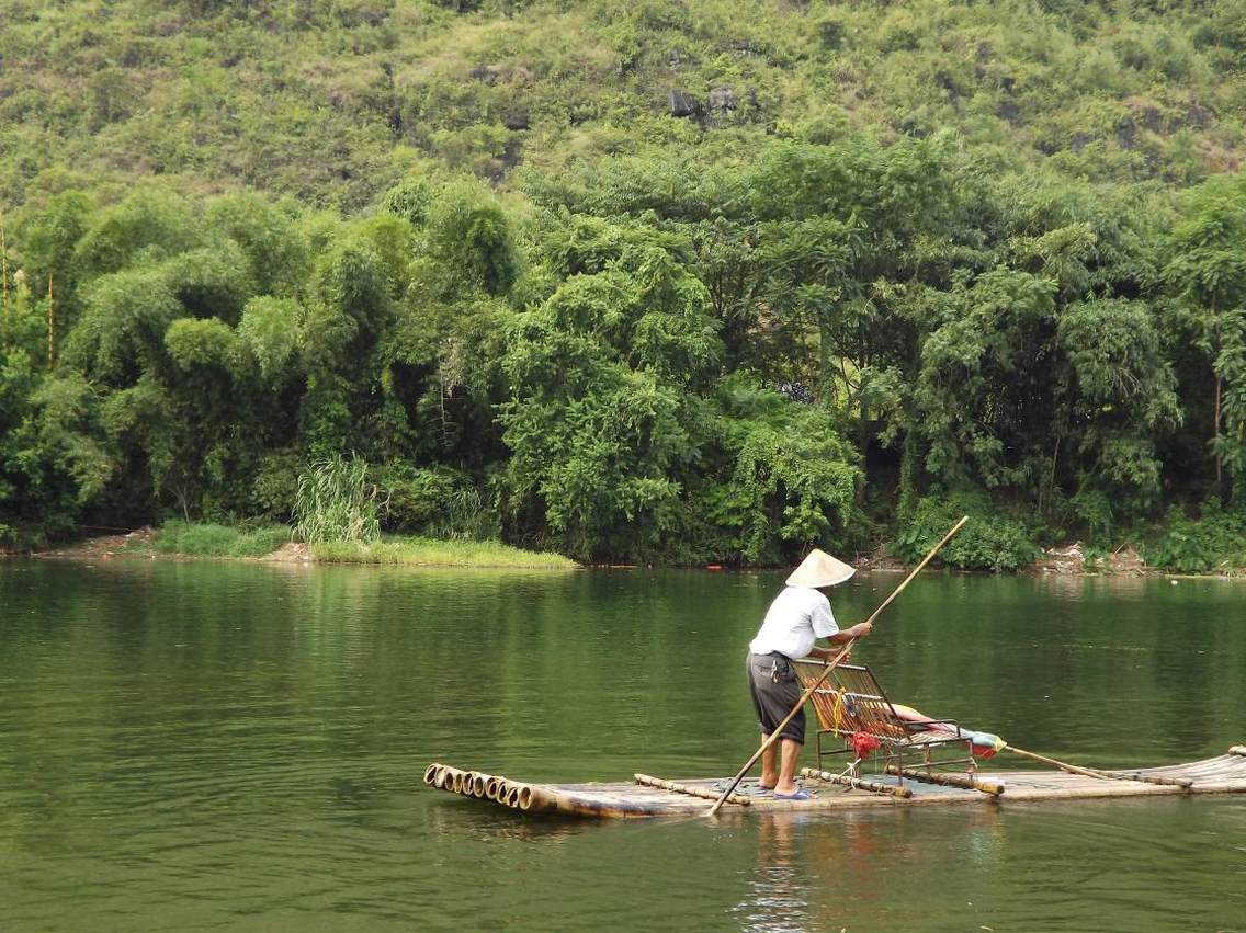 一江翠玉，两岸青峰——遇龙河