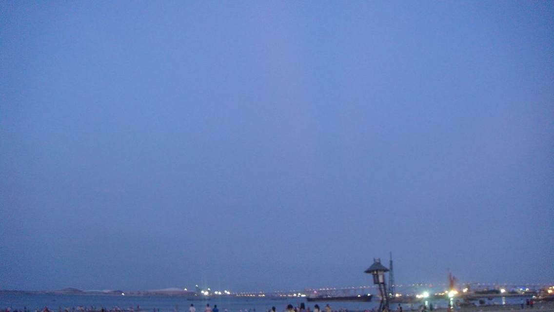 碧海蓝天，此时已入夜.......