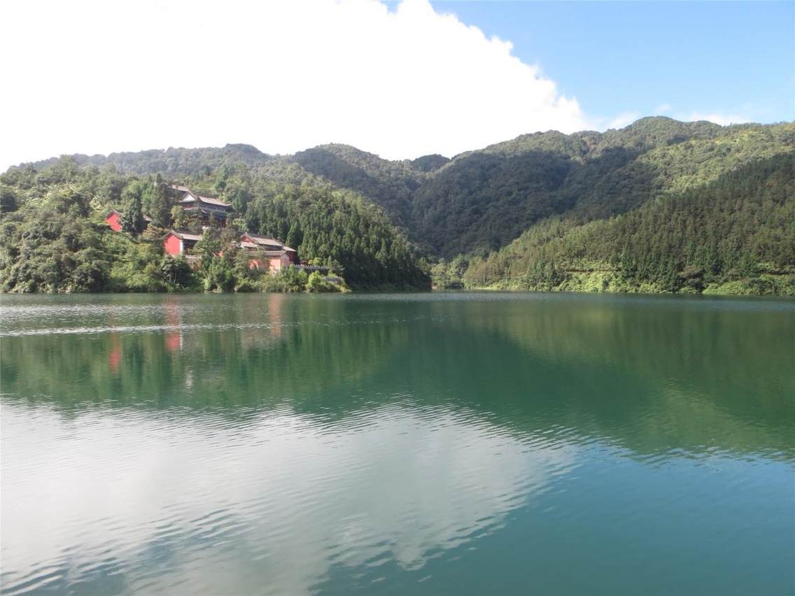 红河州屏边县灵宝禅寺