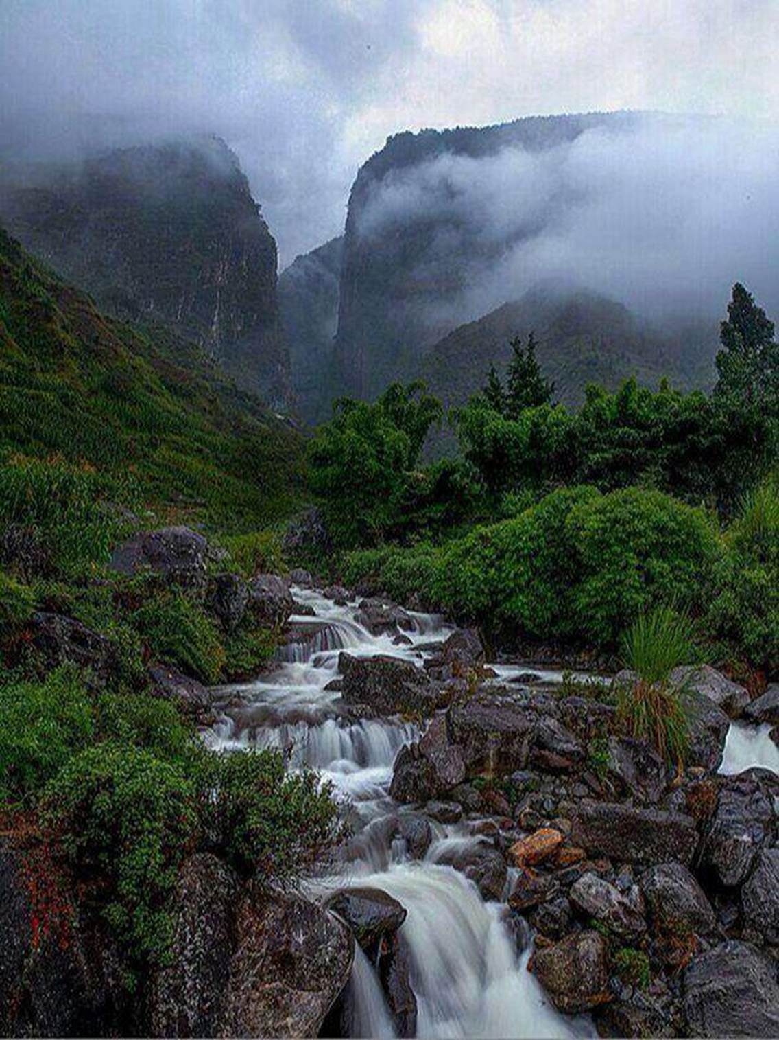 “苍山之门”——大理苍山石门关