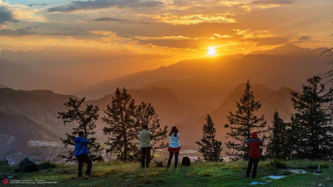 青海祁连县卓尔山