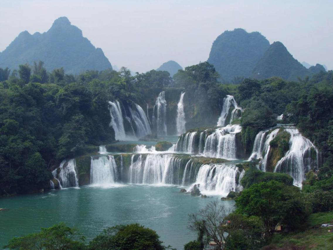 国内十大最美的瀑布排行榜(中国最著名的十大瀑布排行)-发迹号