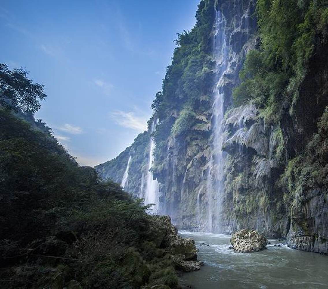 贵州省梵净山获准列入世界自然遗产名录 中国世界遗产增至53项 - 看点 - 华声在线