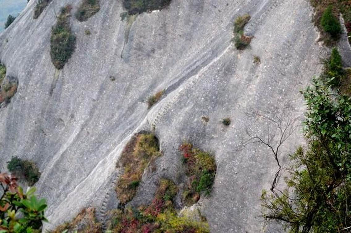 贵州施秉金钟山雄风