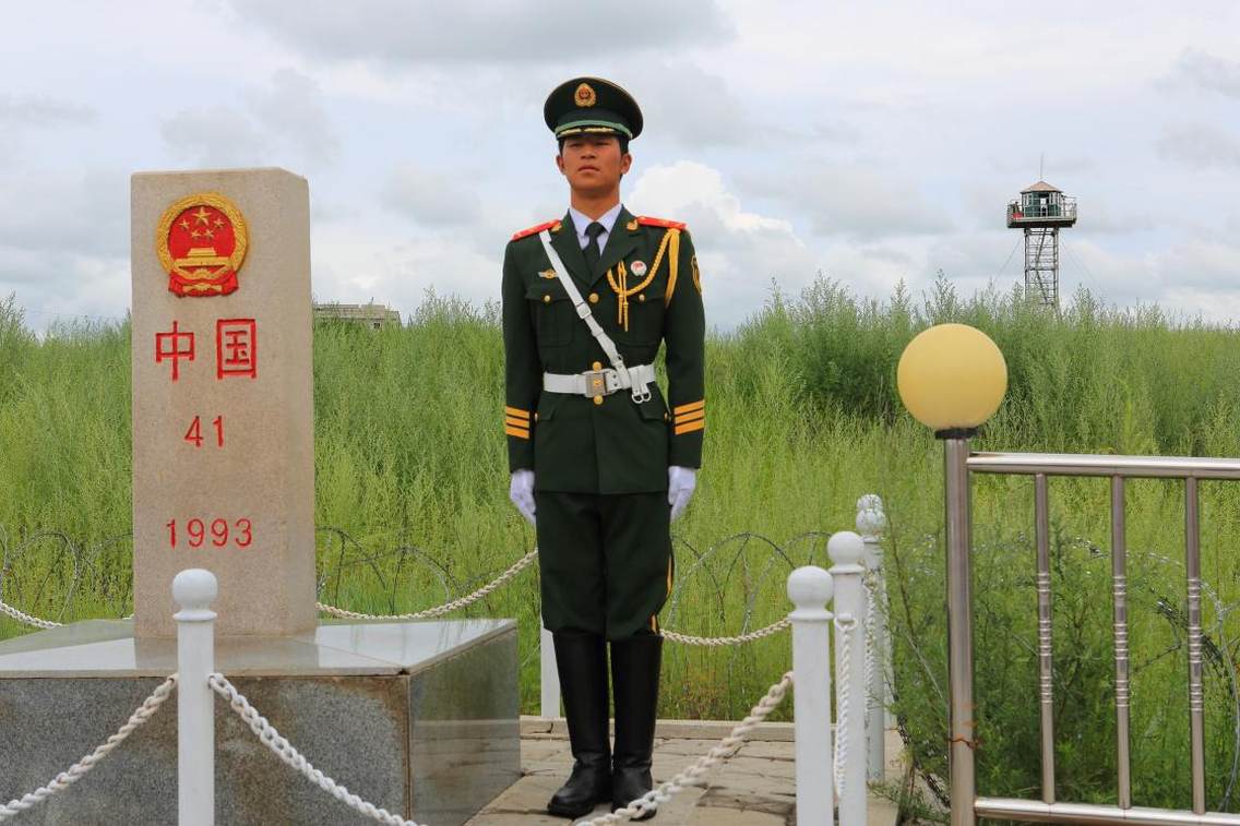 呼伦贝尔大草原之《国境线》